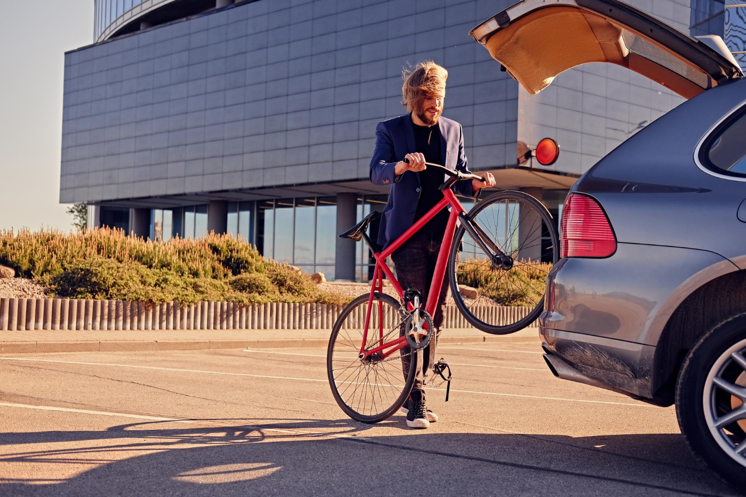 Porte-vélo : Comment transporter son vélo dans la voiture ?